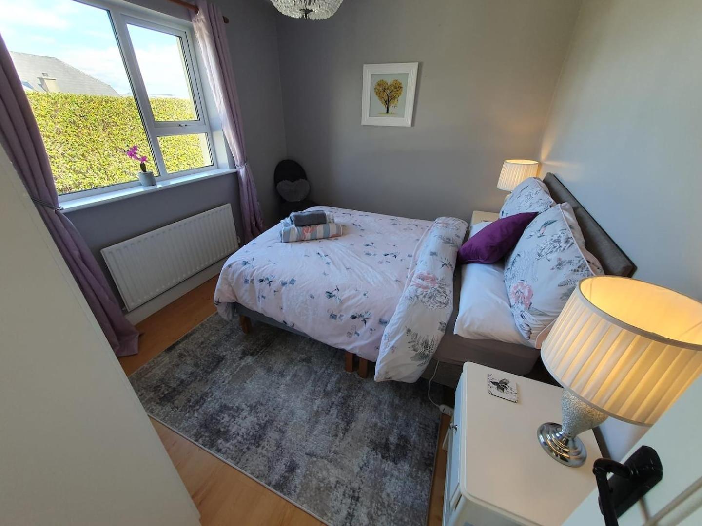 Quiet 2-Bedroom Buncrana Home ภายนอก รูปภาพ